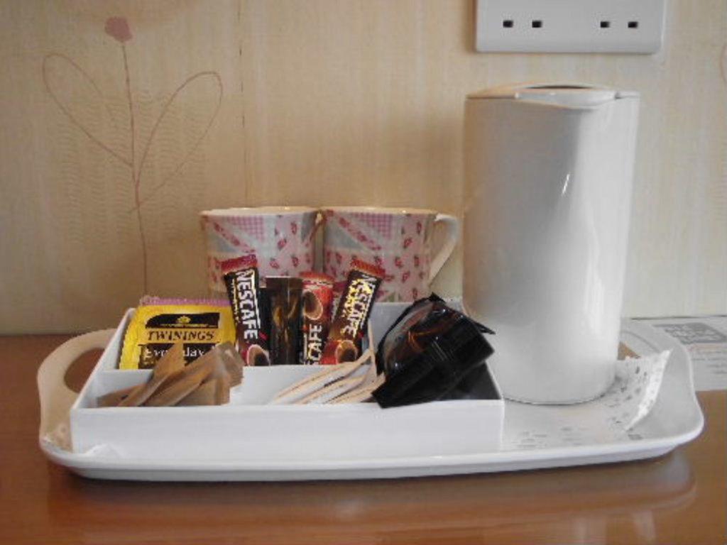 Whin Park Guest House Largs Εξωτερικό φωτογραφία