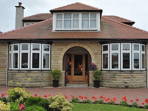 Whin Park Guest House Largs Εξωτερικό φωτογραφία